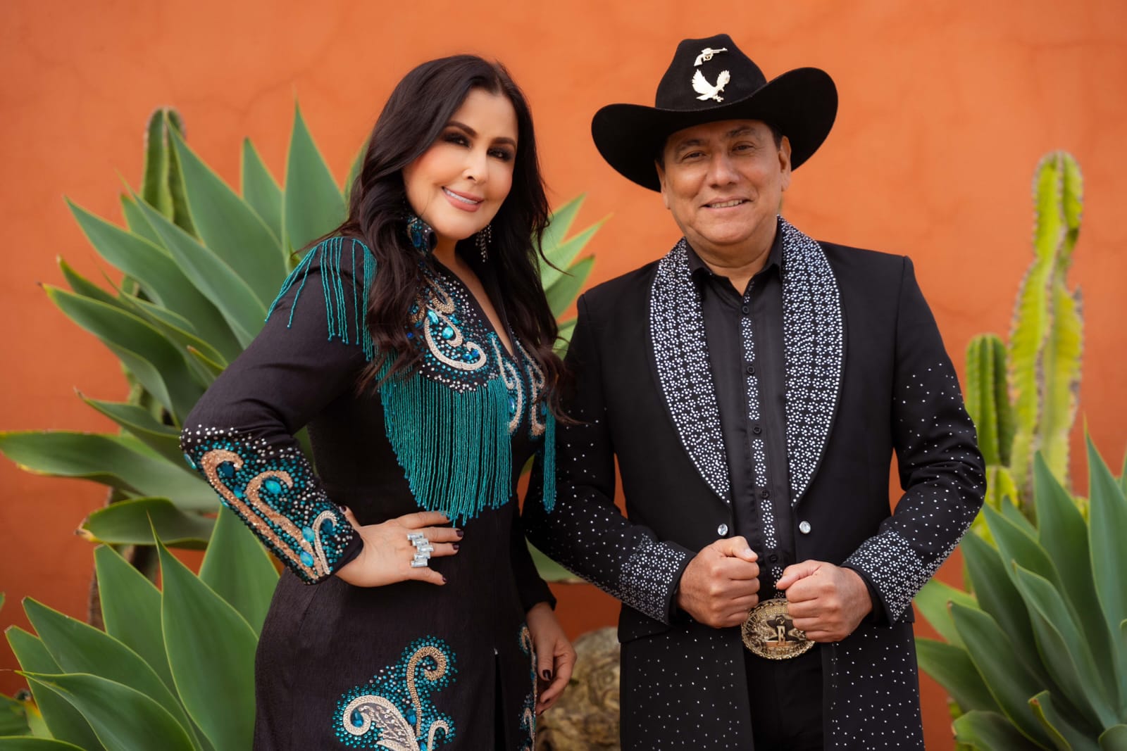 ARELYS HENAO Y EL GRUPO EXTERMINADOR DE MÉXICO PRESENTAN  «EN MANOS AJENAS»
